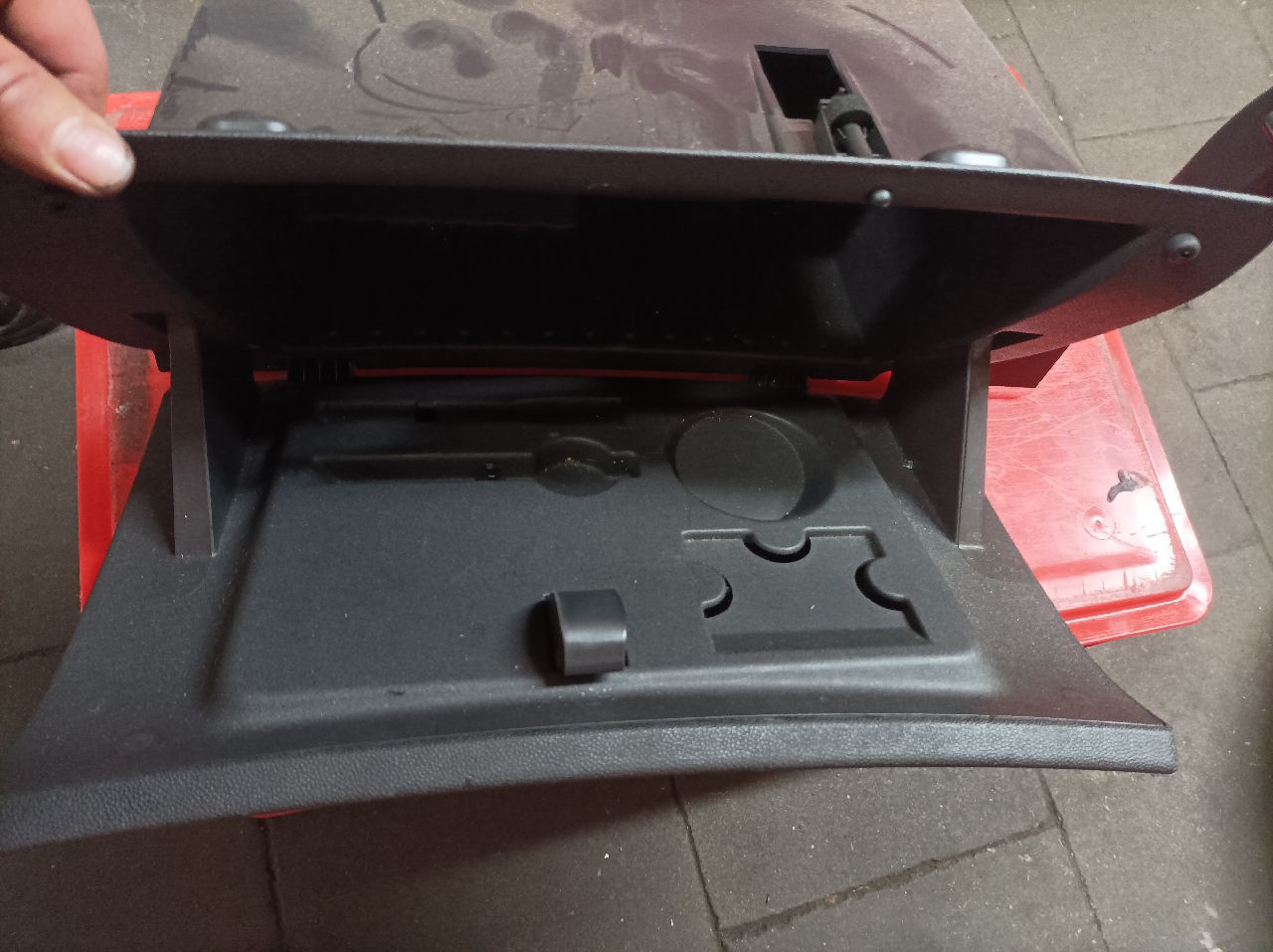 Handschoenenkastje Opel Corsa D