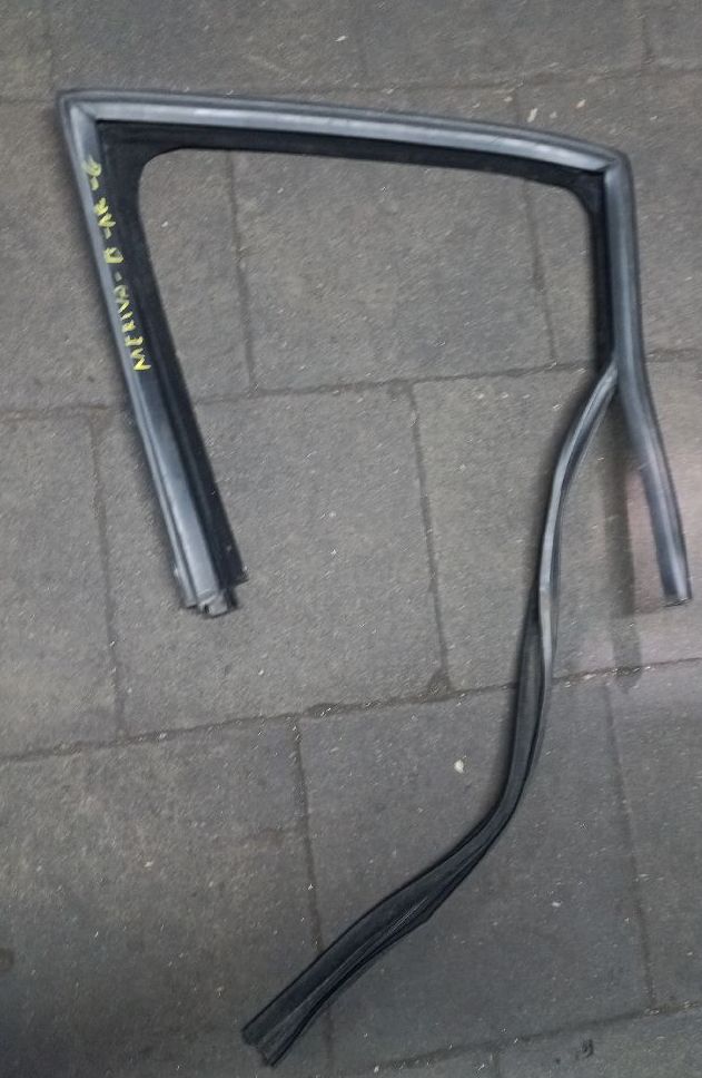 Left rear door seal