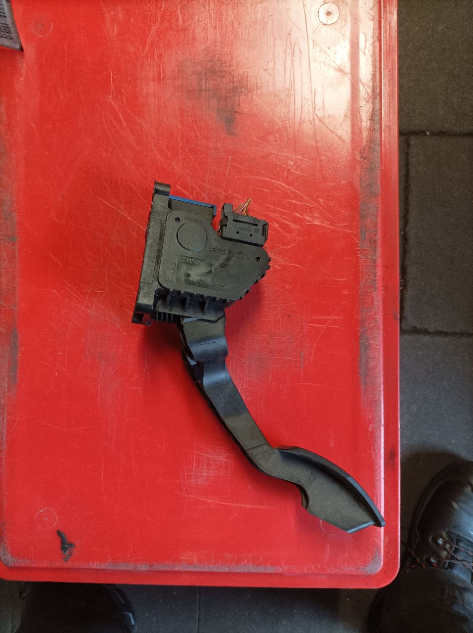 Pédale d'accélérateur Opel Corsa D easytronic