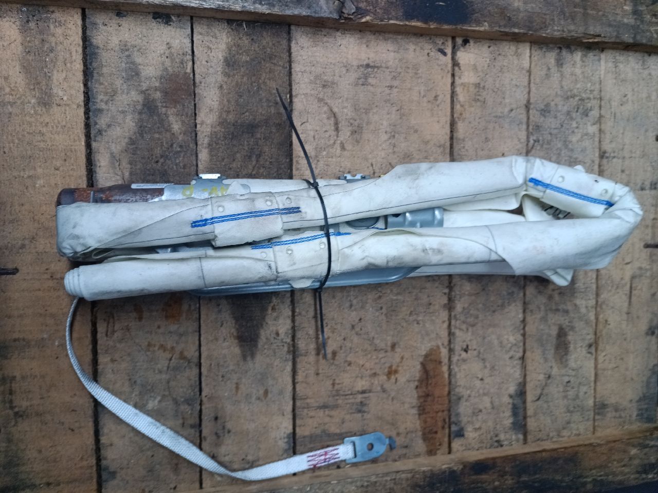 Front right side airbag