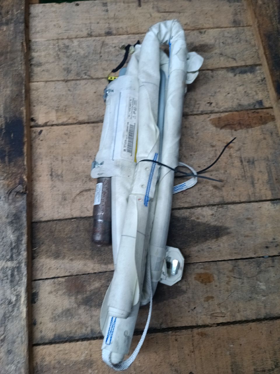 Front left side airbag