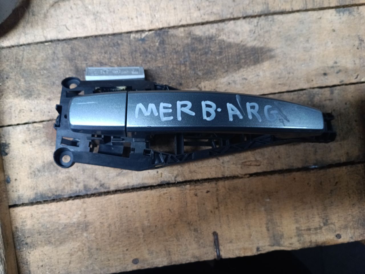 Rear left door handle, grey