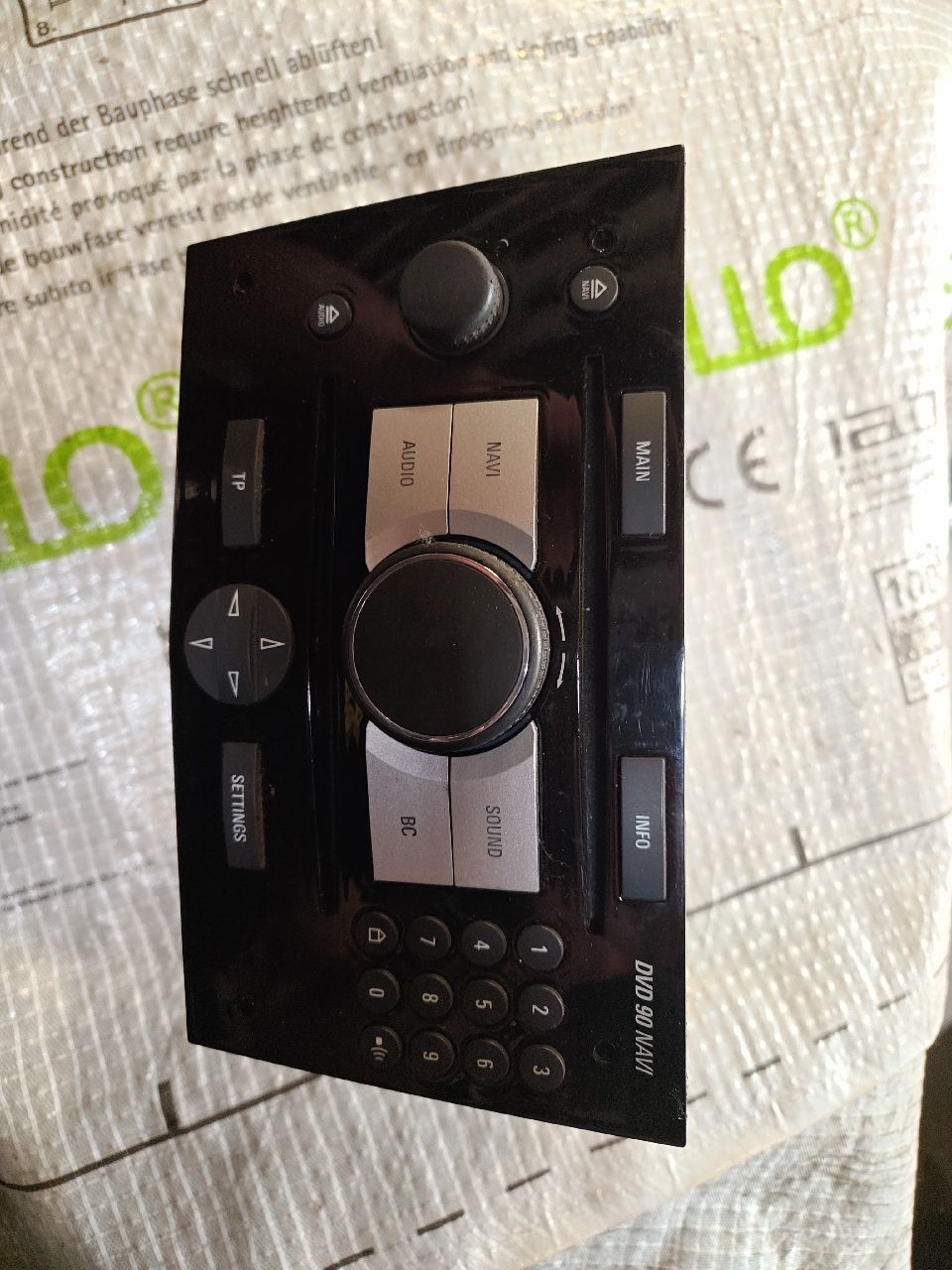 CD90 Radio with Navigation - Black