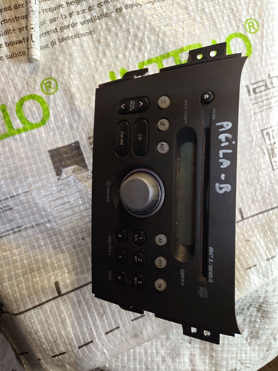 Radio agila b