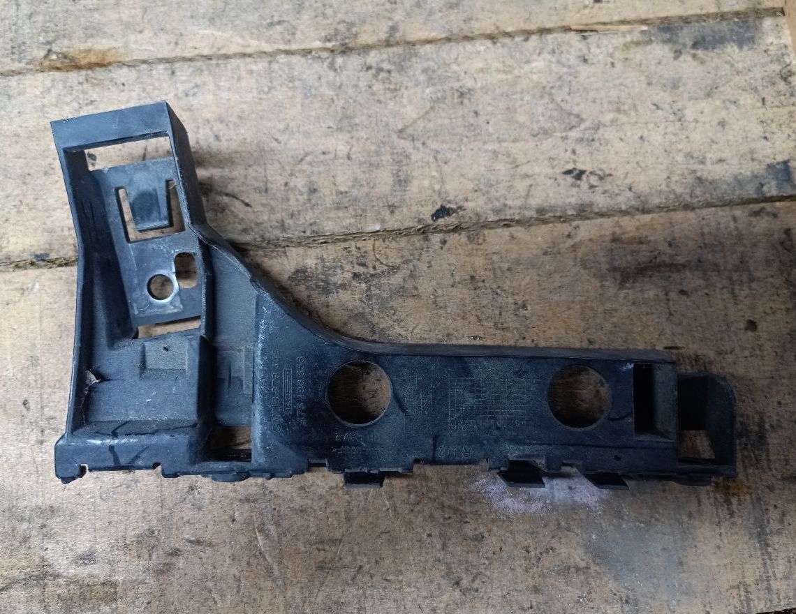 Right front bumper removal bracket