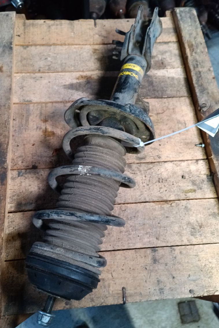 Right front shock absorber