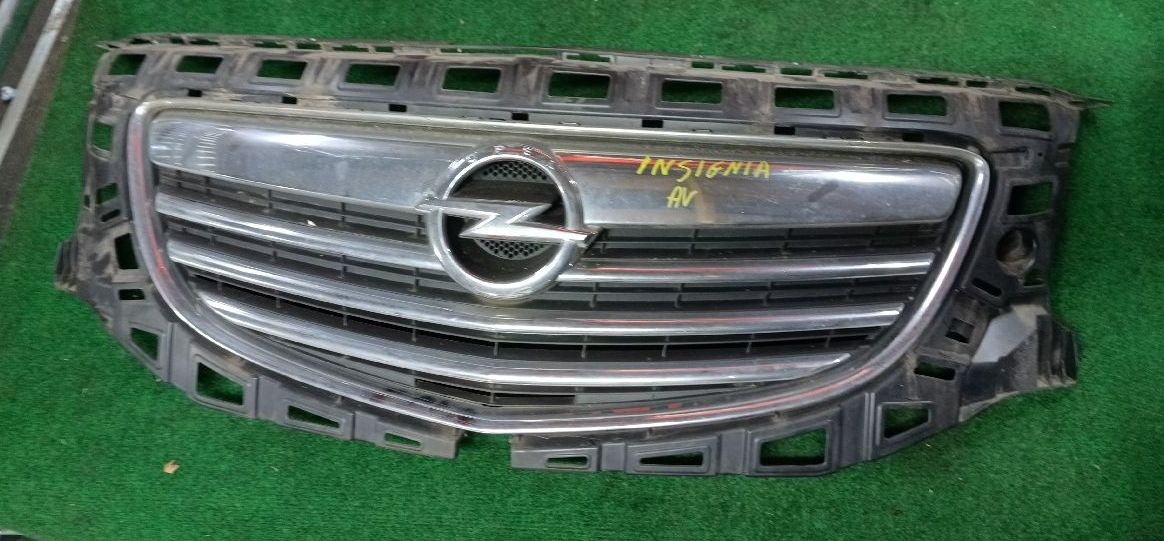Front grille for Insignia