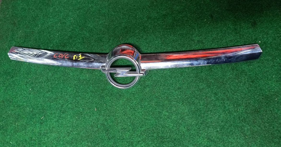 Front grille for Corsa C Phase 1