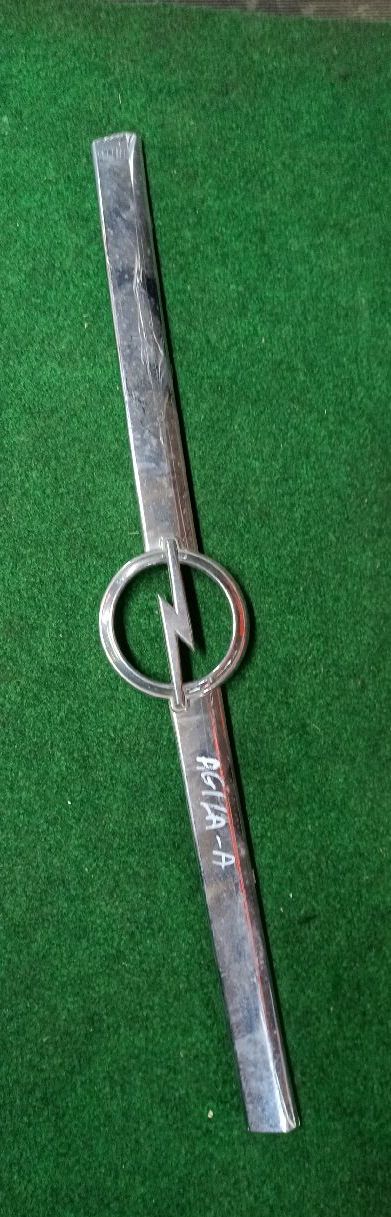 Front grille for Agila A