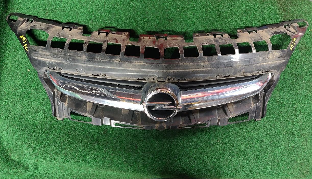 Astra J front grille