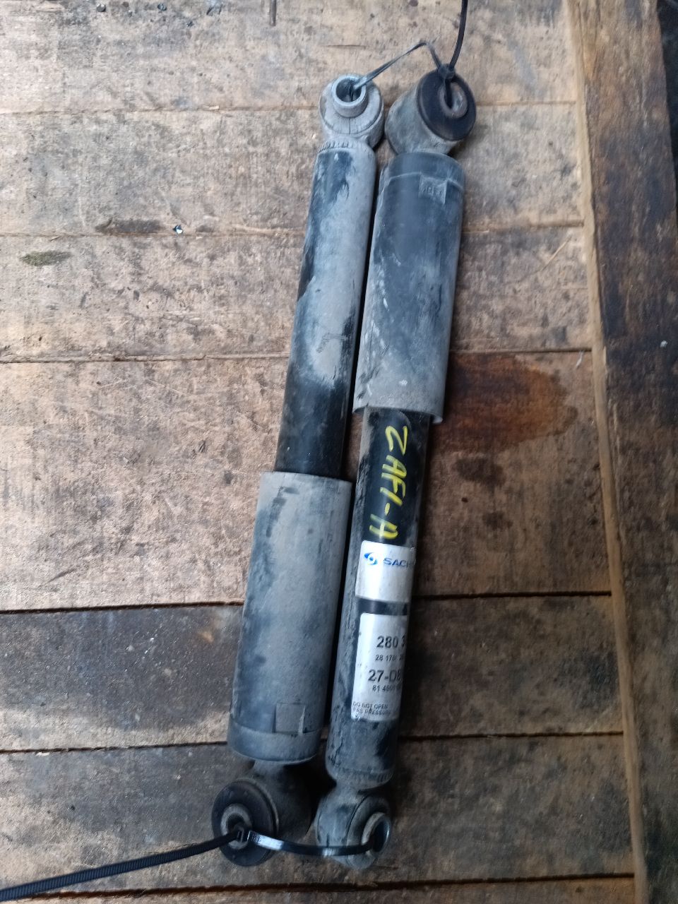 Shock absorber for Zafira A