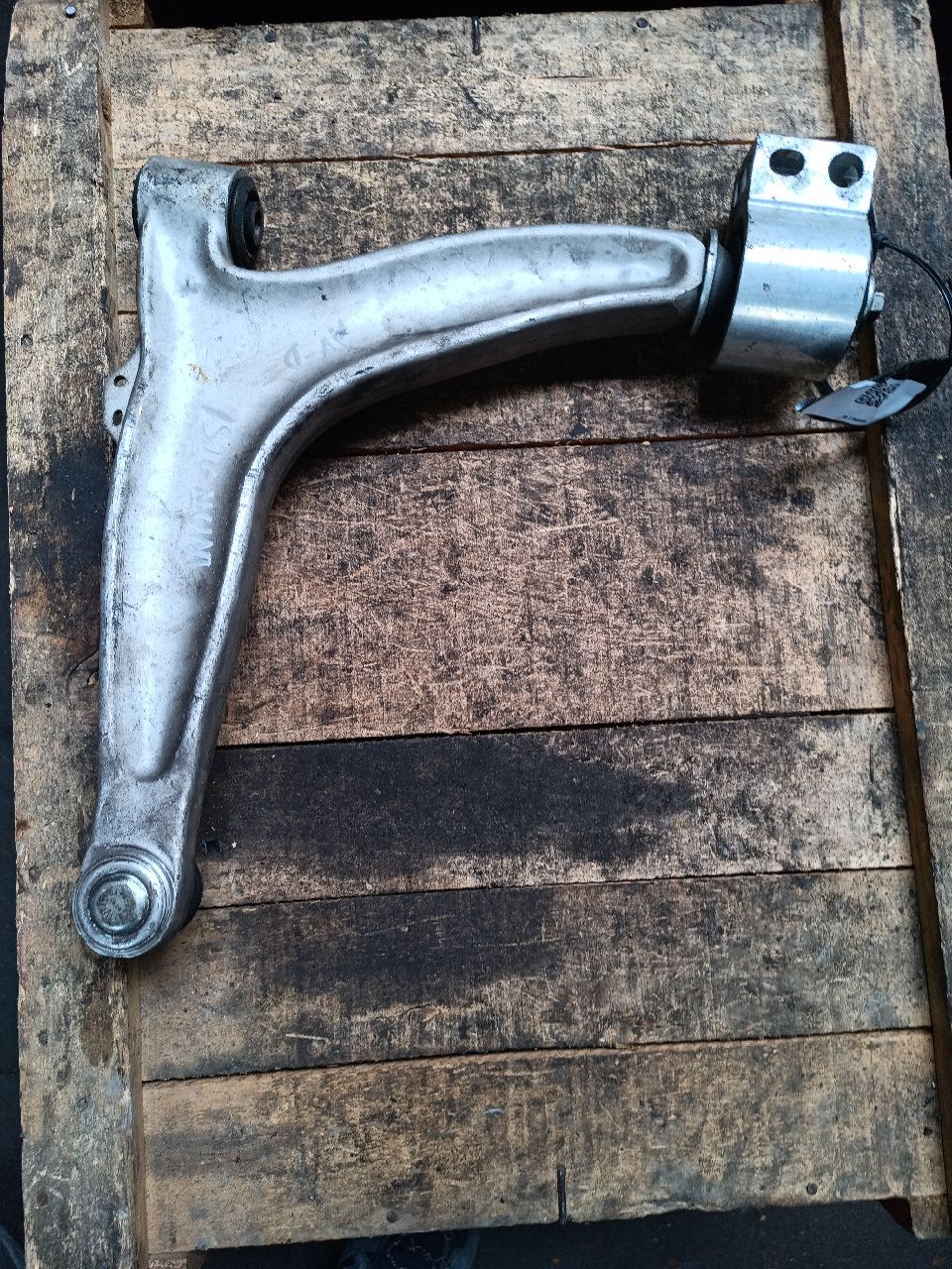 Right suspension arm