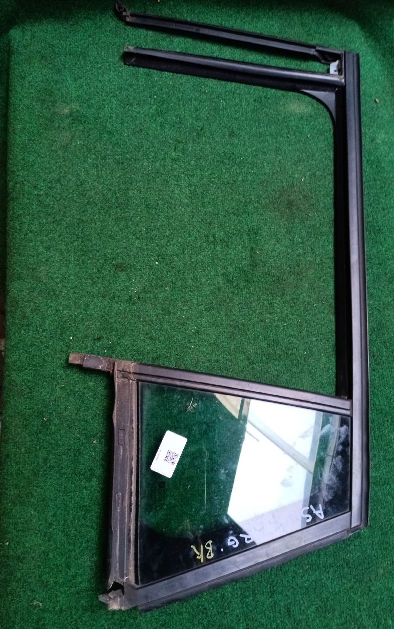 Left rear window - estate