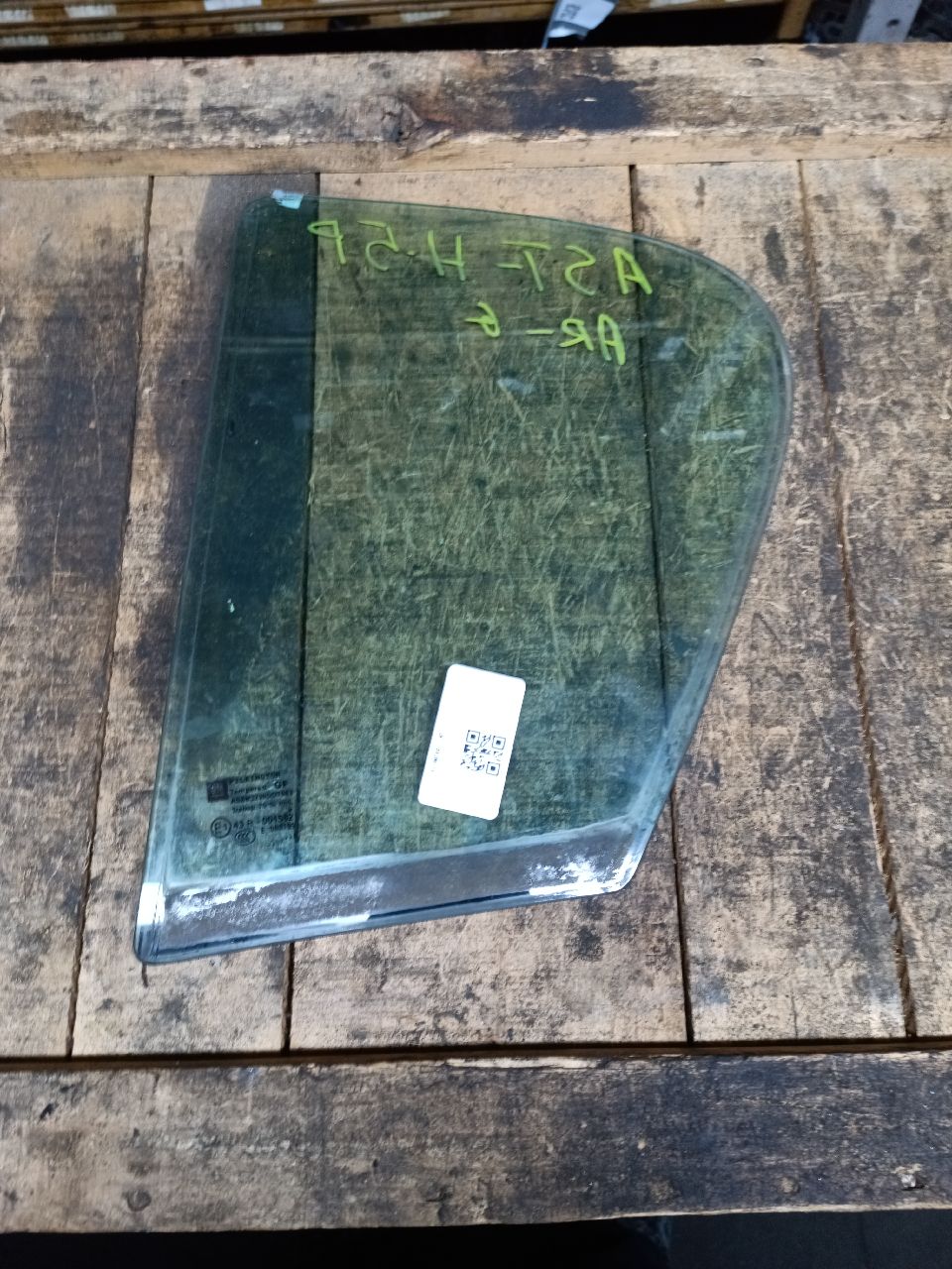 Rear left window glass - 5-door