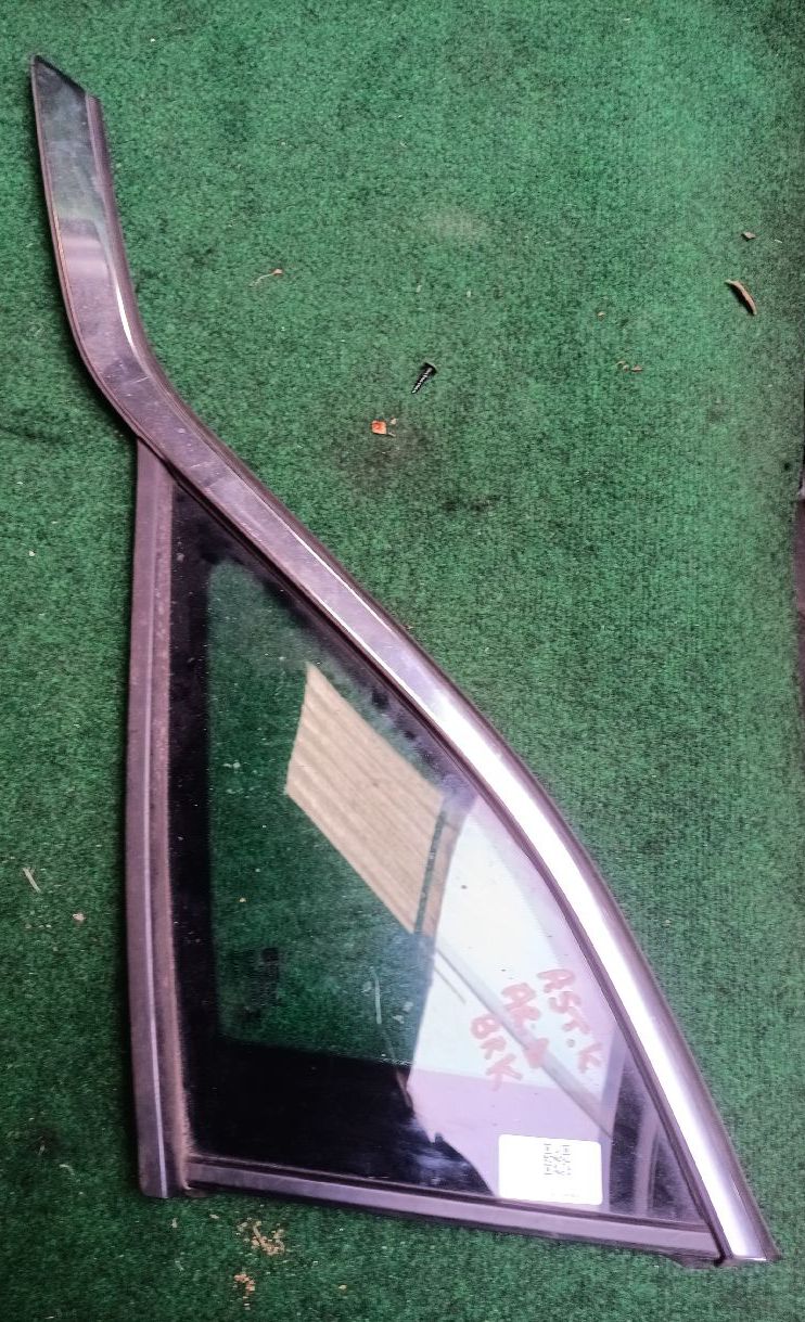 Right rear window (estate/station wagon)