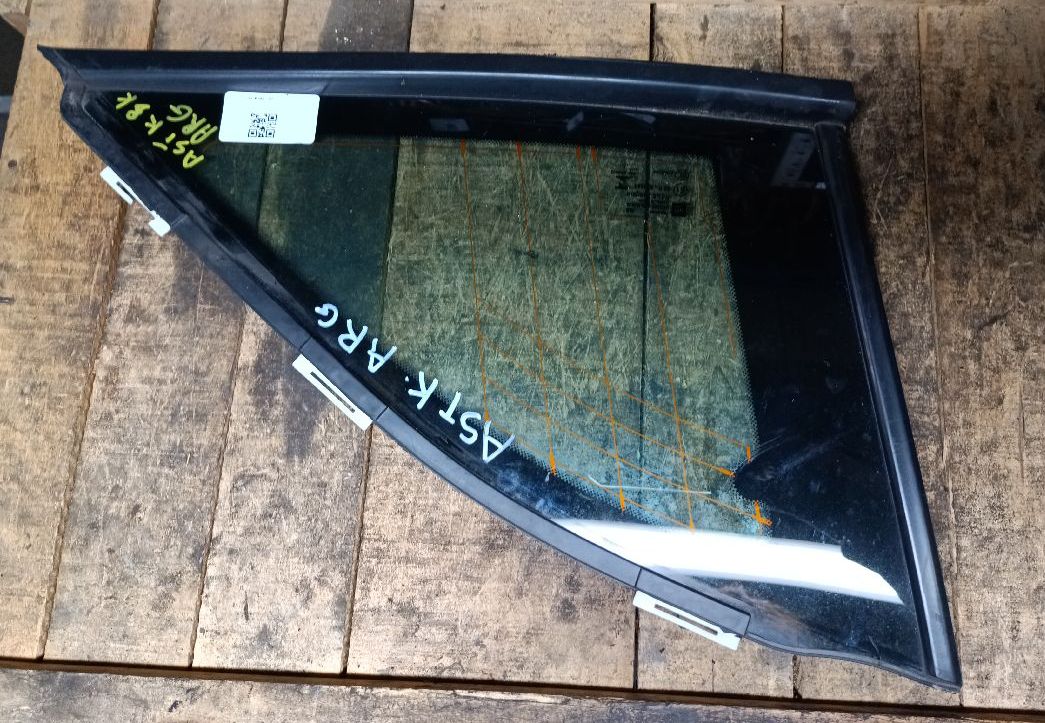 Left rear window (estate)