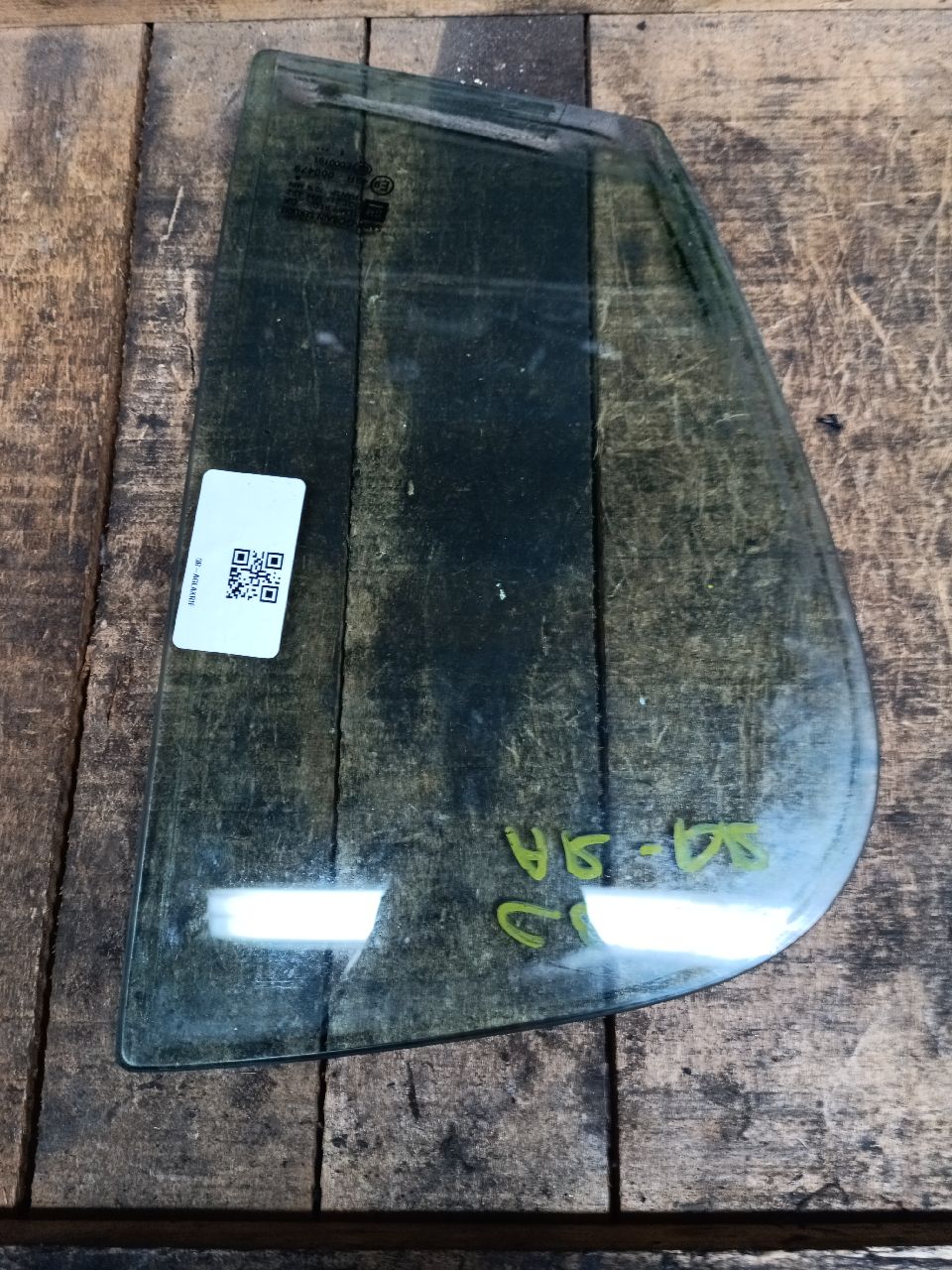 Right rear window