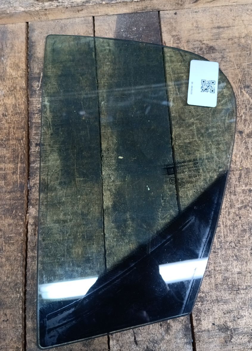 Left rear window glass