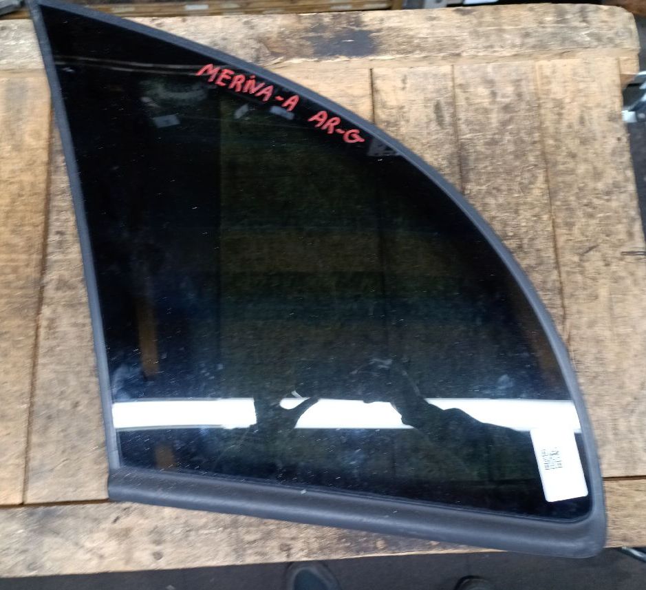 Left rear window glass