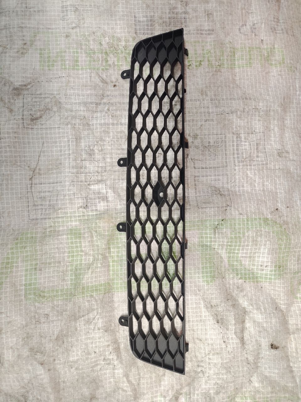 Lower grille for Astra G