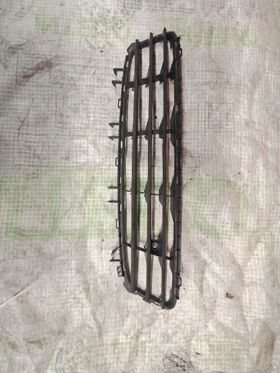 Astra H lower grille