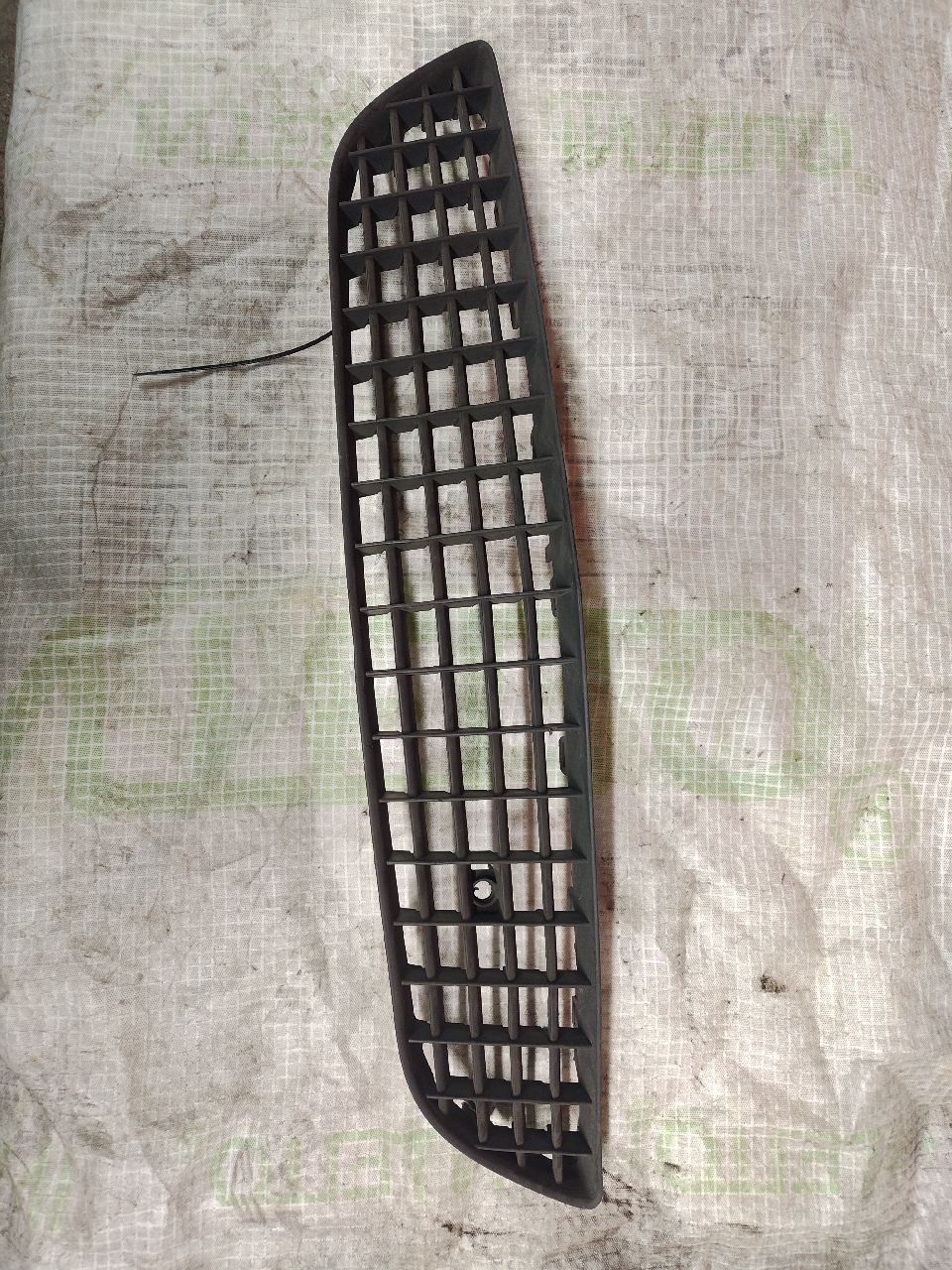 Astra H lower grille