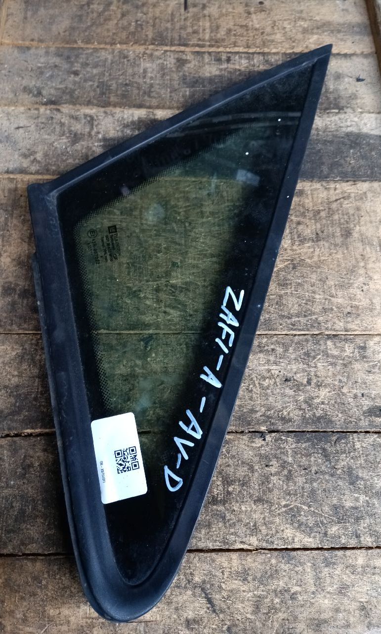 Front right window glass
