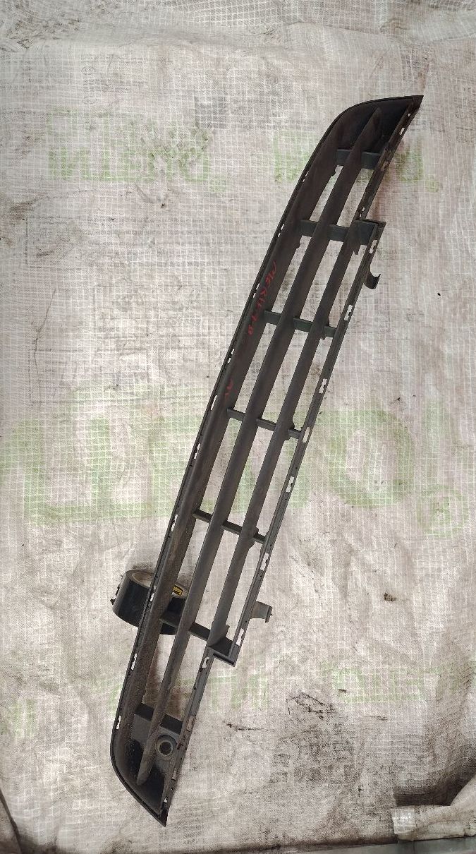Lower front grille for Meriva B