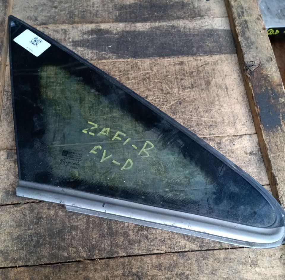 Front right window glass