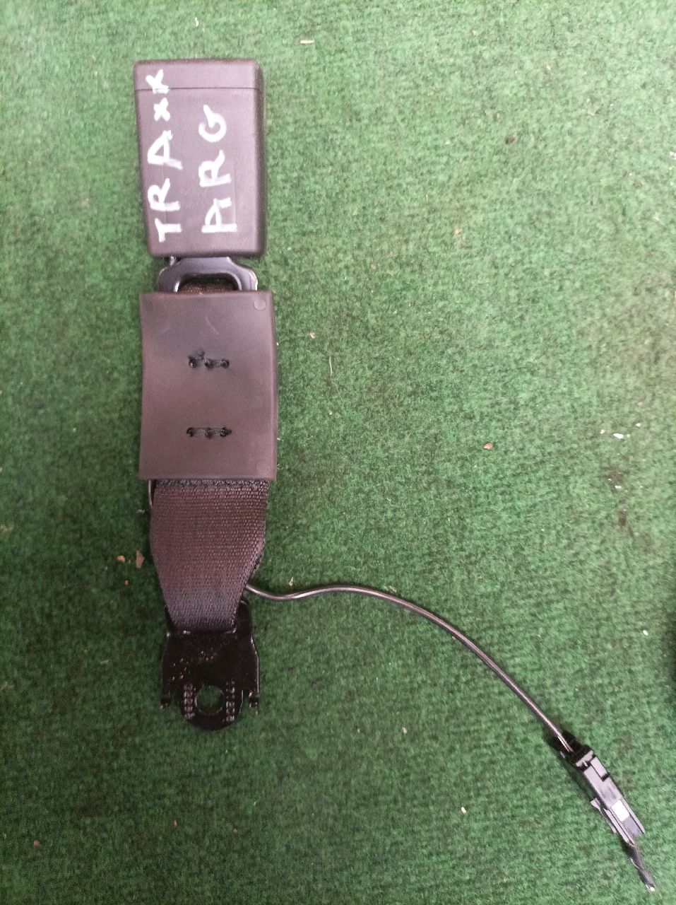 Boucle de ceinture arrière gauche Chevrolet Traxx