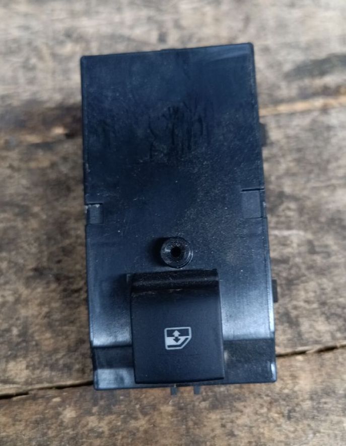 Power window switch