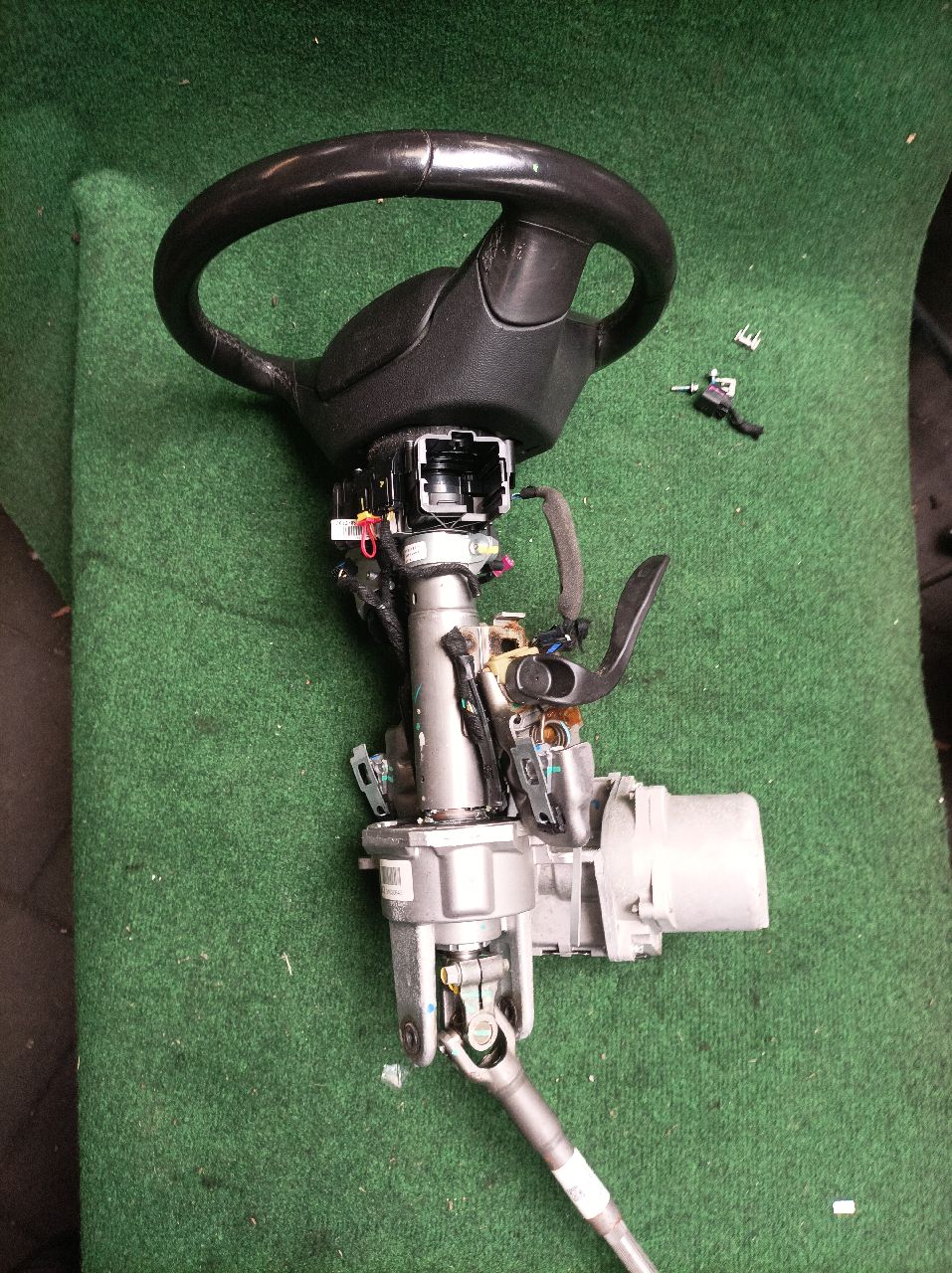 Chevrolet Traxx steering column