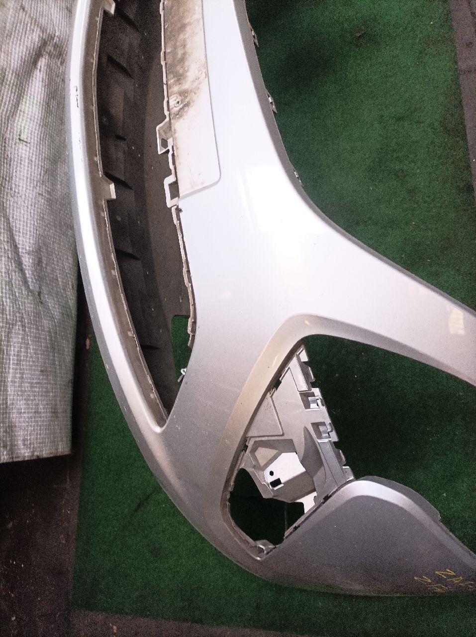 Opel Zafira C front bumper