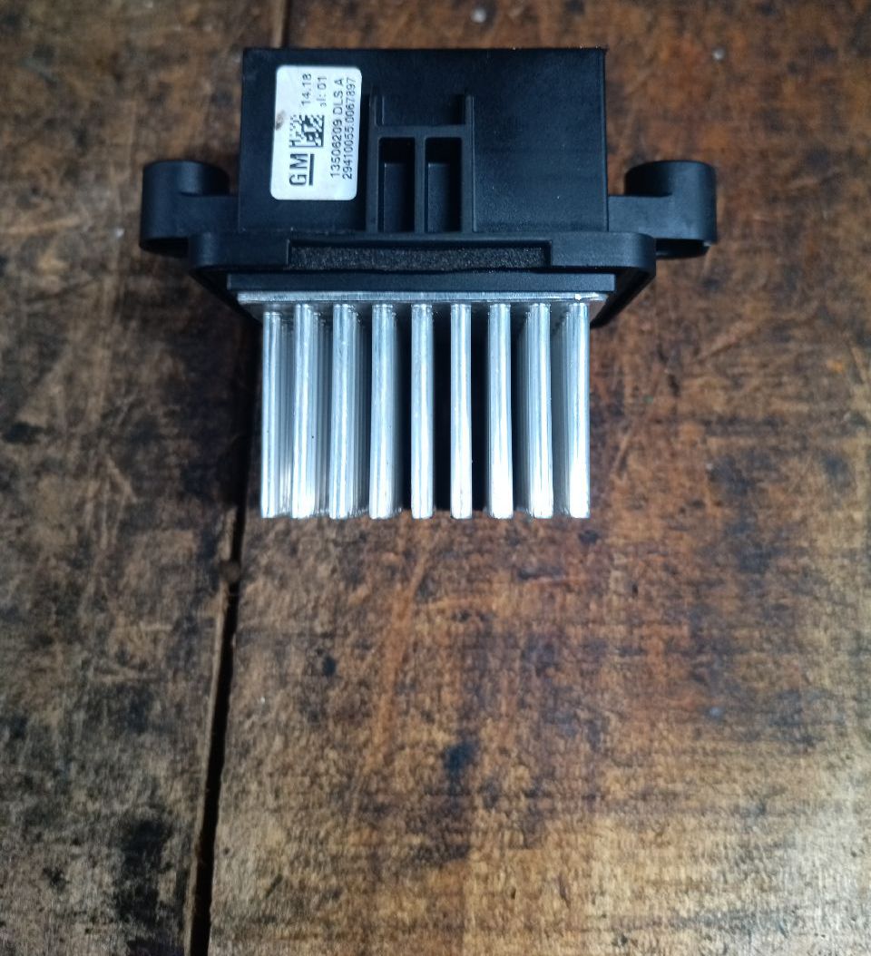 Heater blower motor resistor