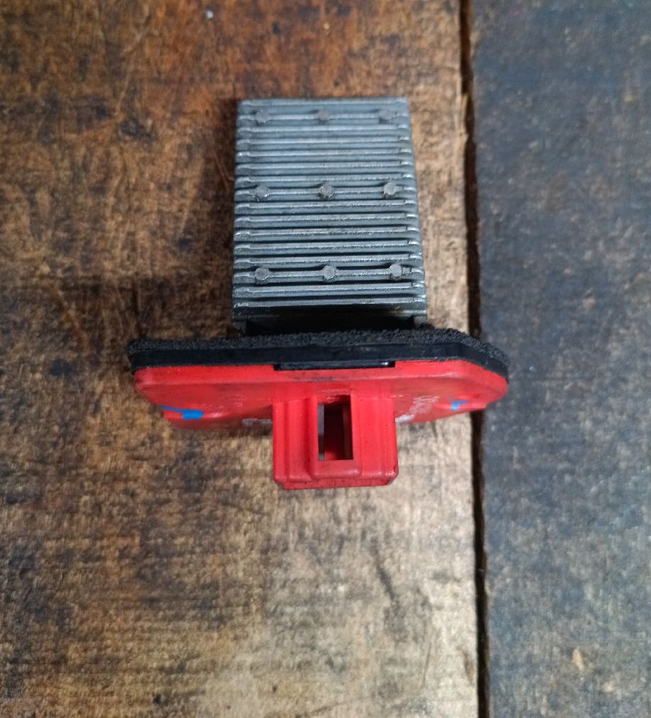 Blower motor resistor
