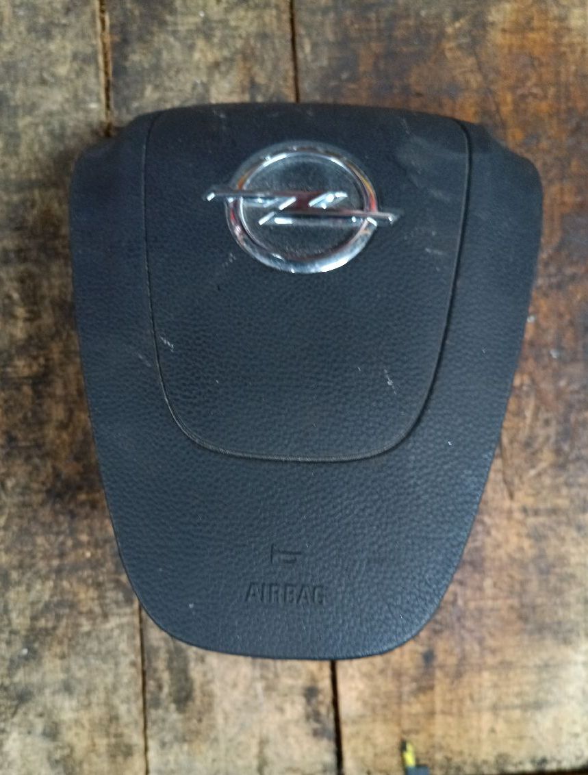 Driver airbag