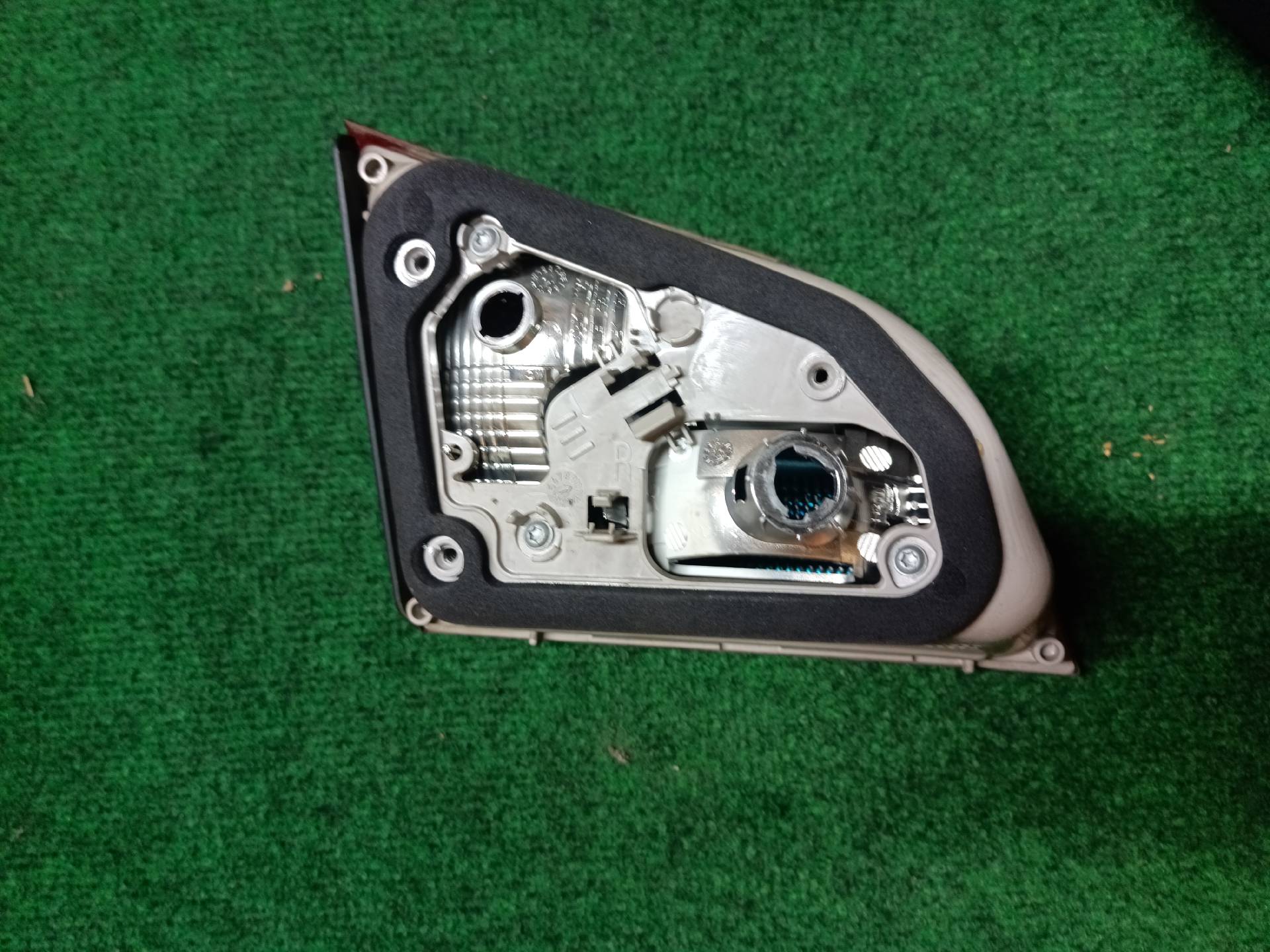 Right rear tail light for Astra J break (hatch tailgate)