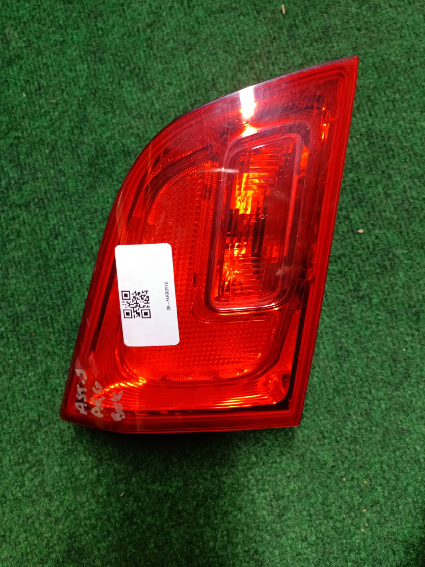 Left rear tail light for Opel Astra J Estate (tailgate)