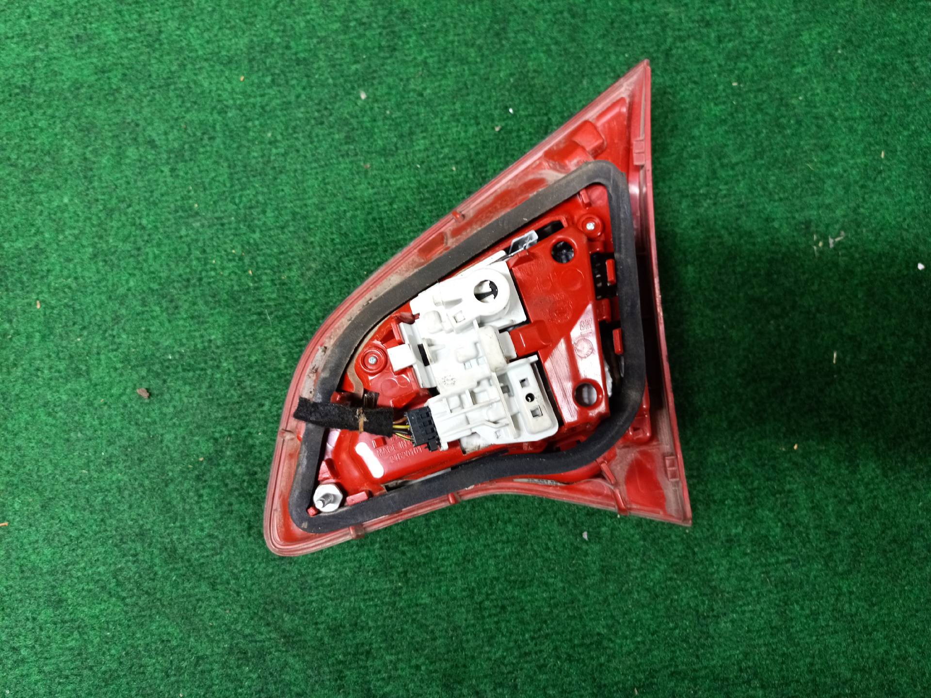 Left rear hatch tail light for Opel Meriva B