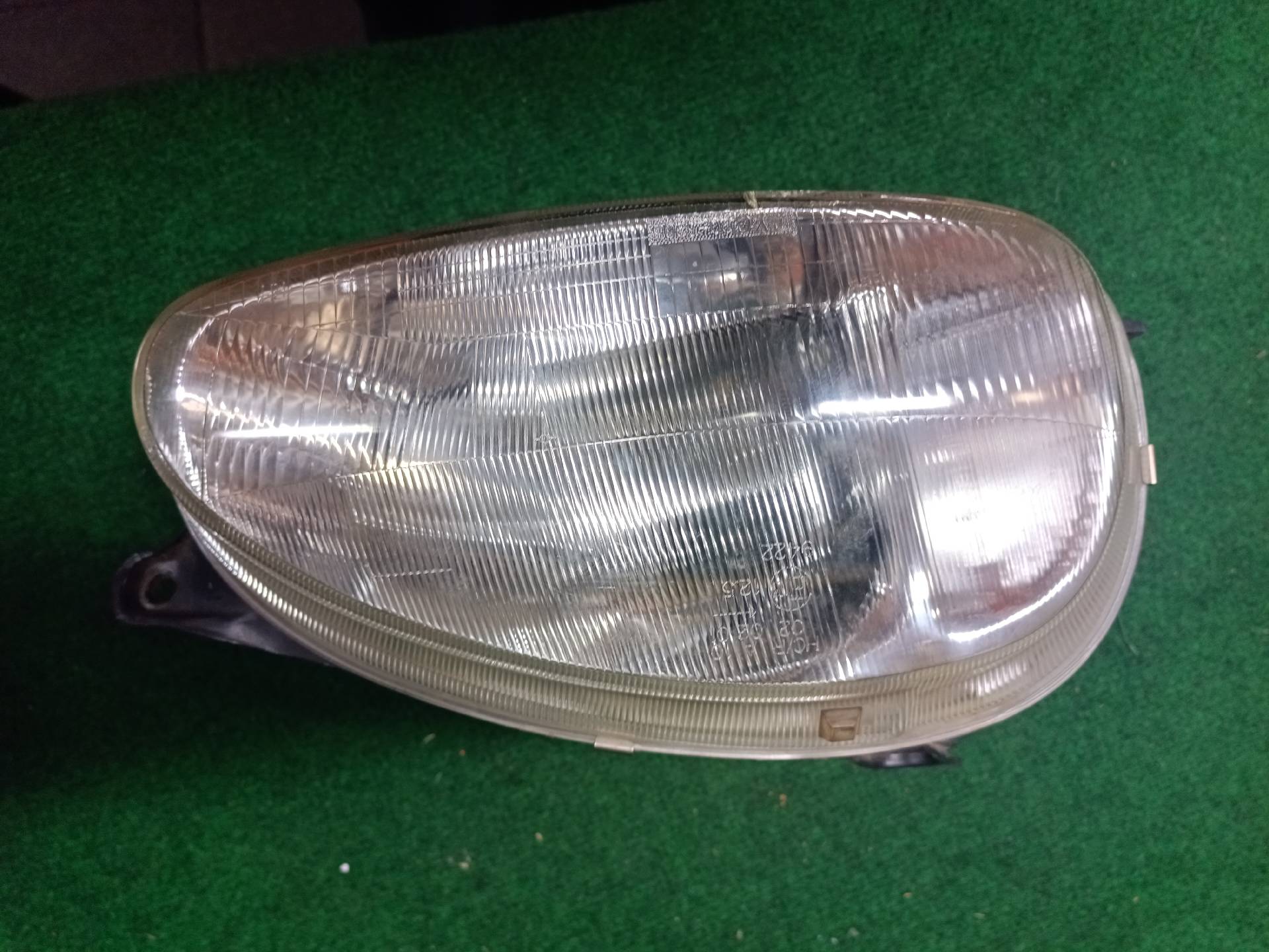 Koplamp rechts Corsa B