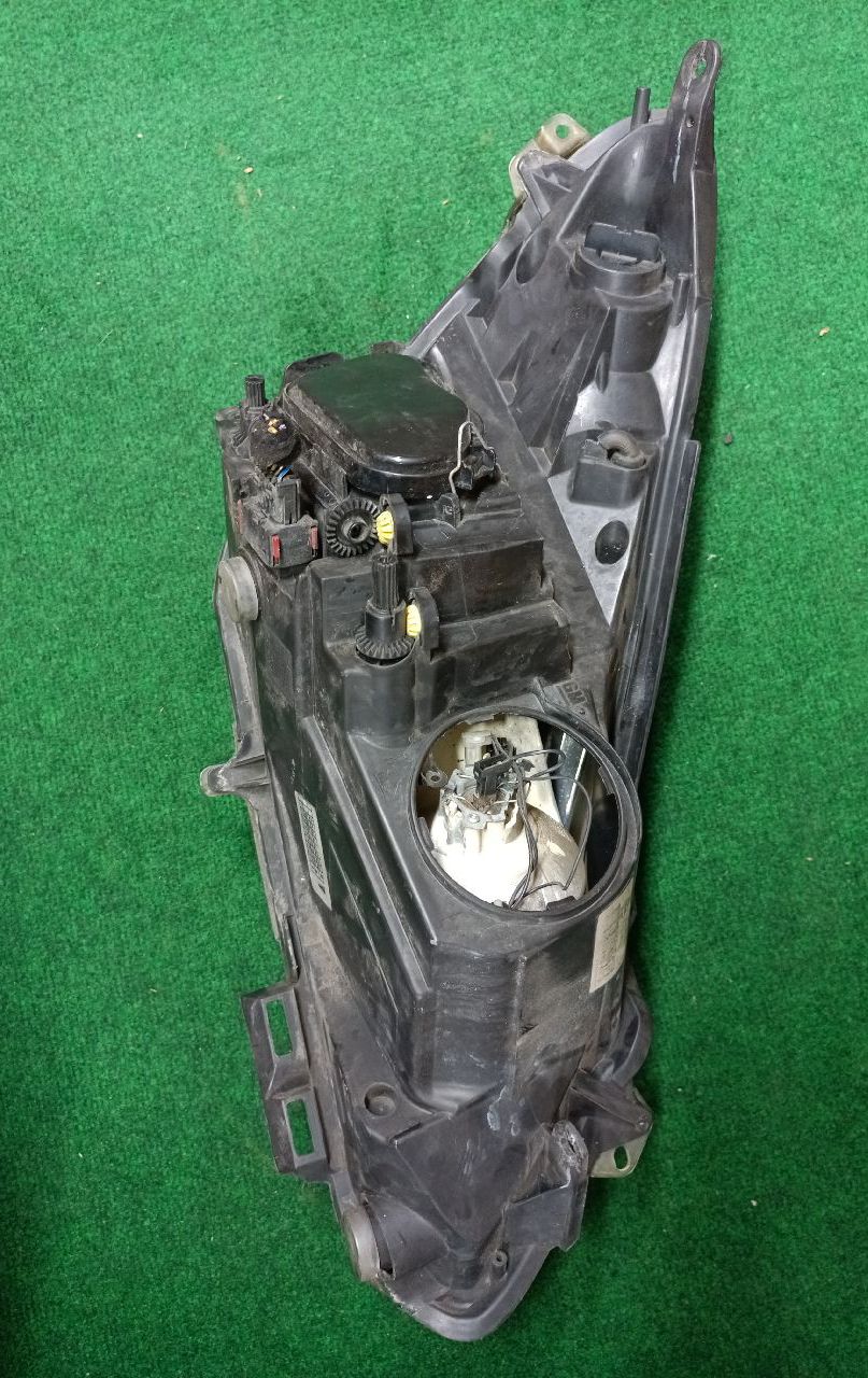 Left headlight for Corsa D (Phase 1)