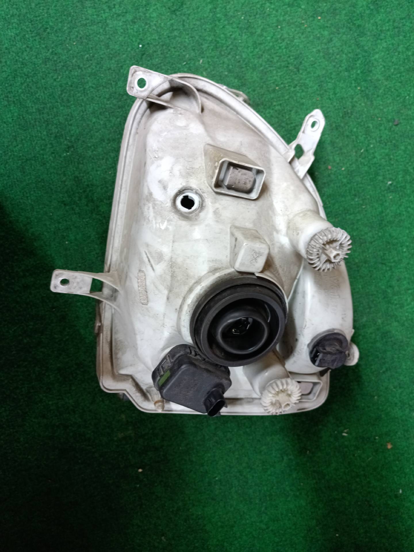 Right front headlight for Agila A