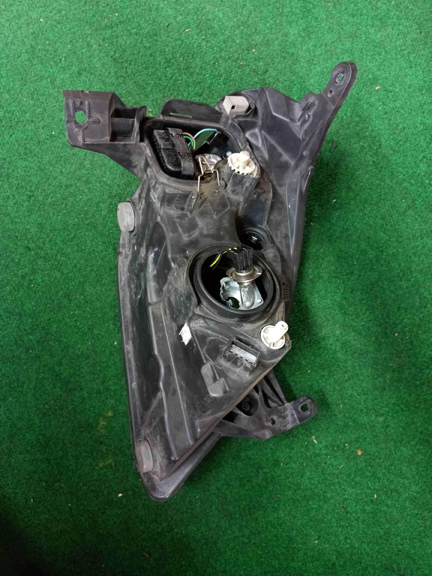 Linker koplamp Tigra B