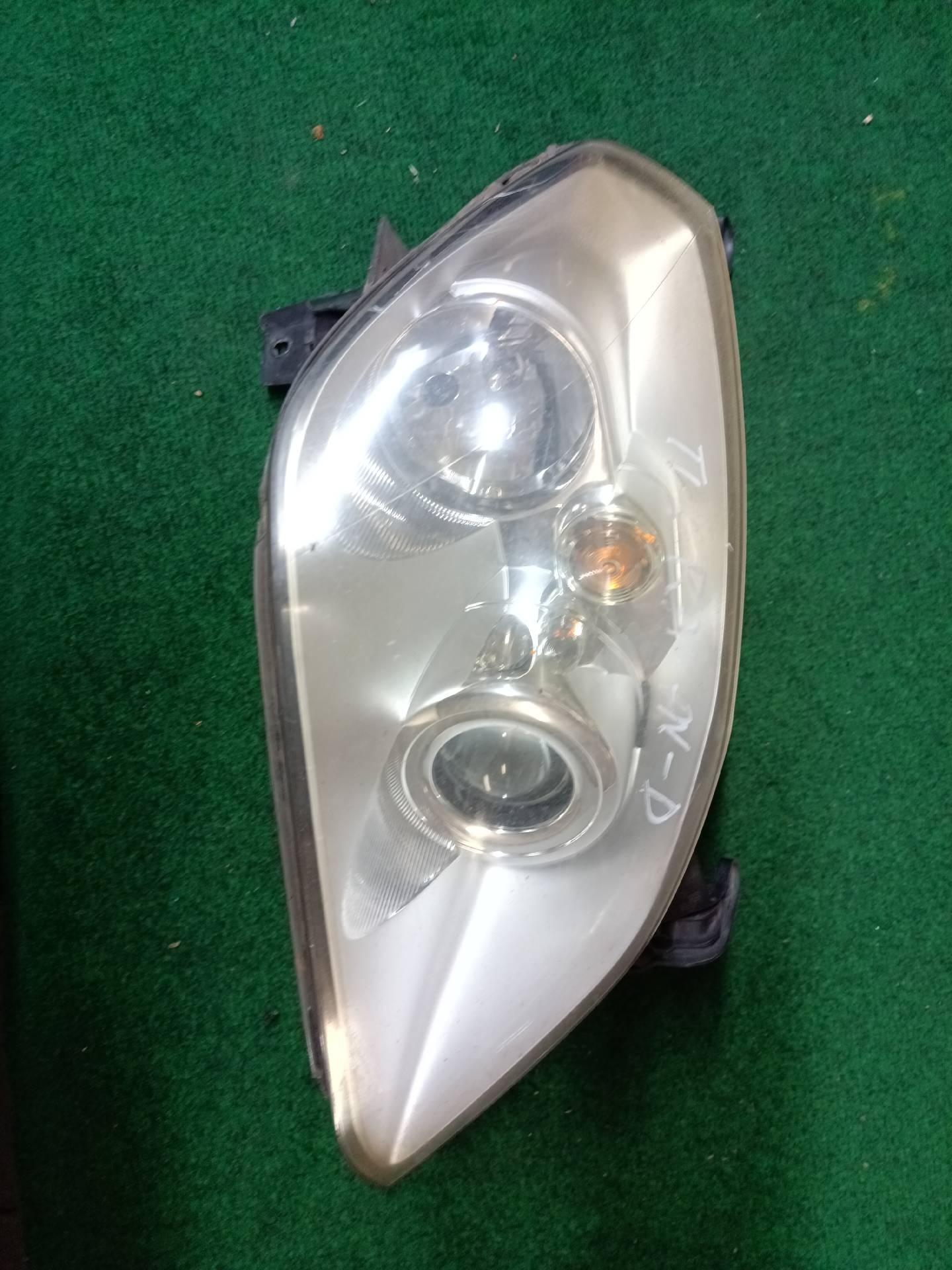 Right front headlight for Tigra B