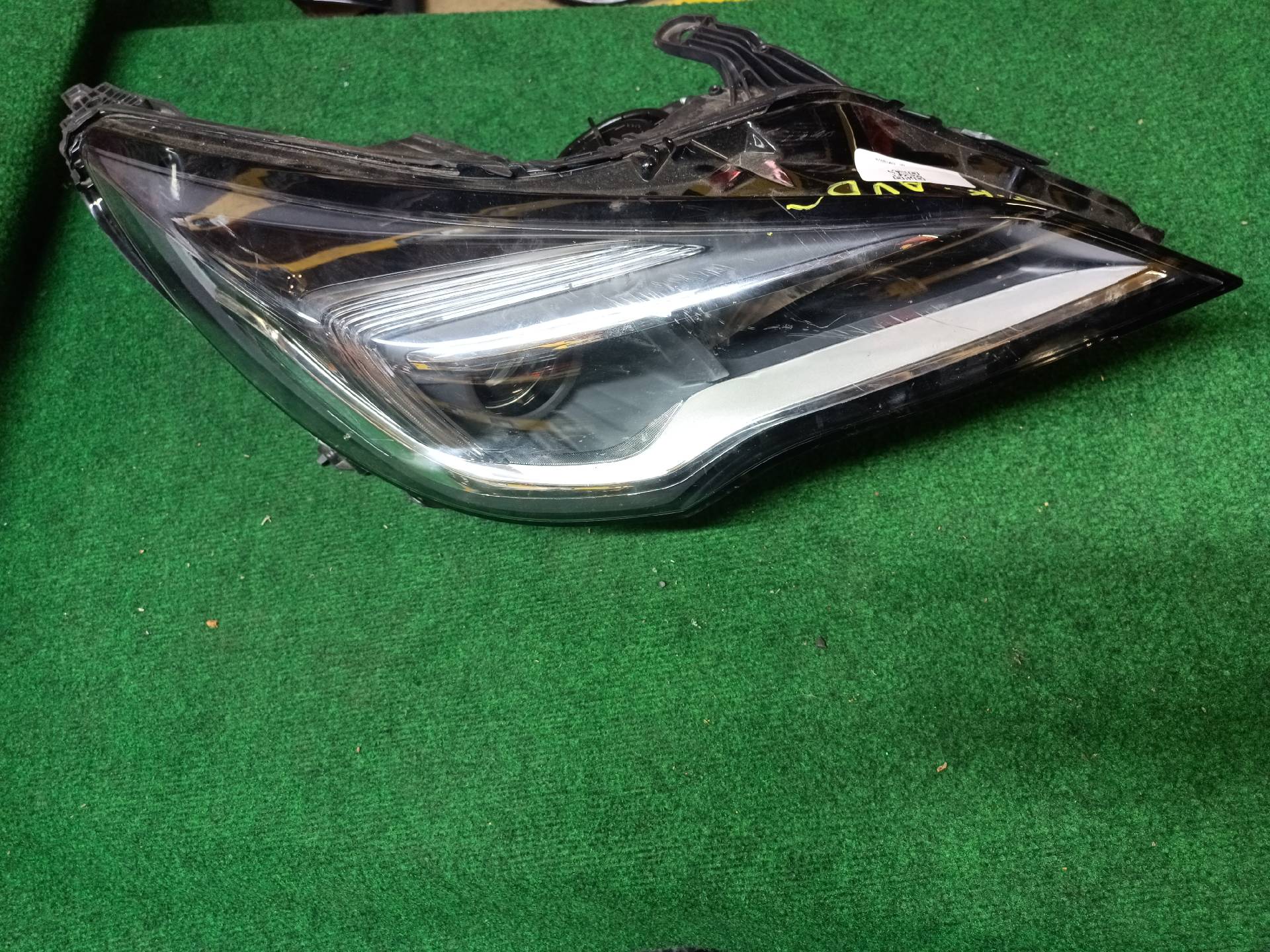Right front headlight for Opel Astra K