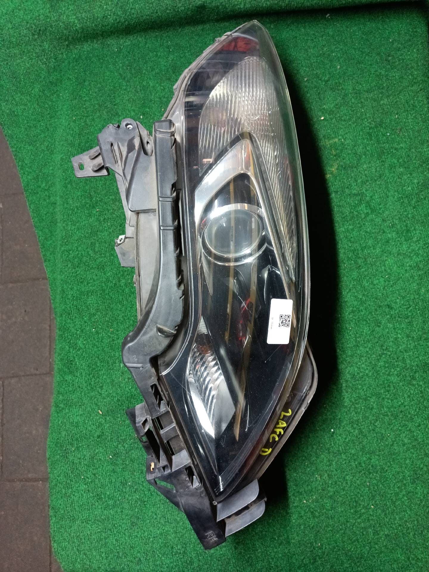 Right front headlight for Zafira C