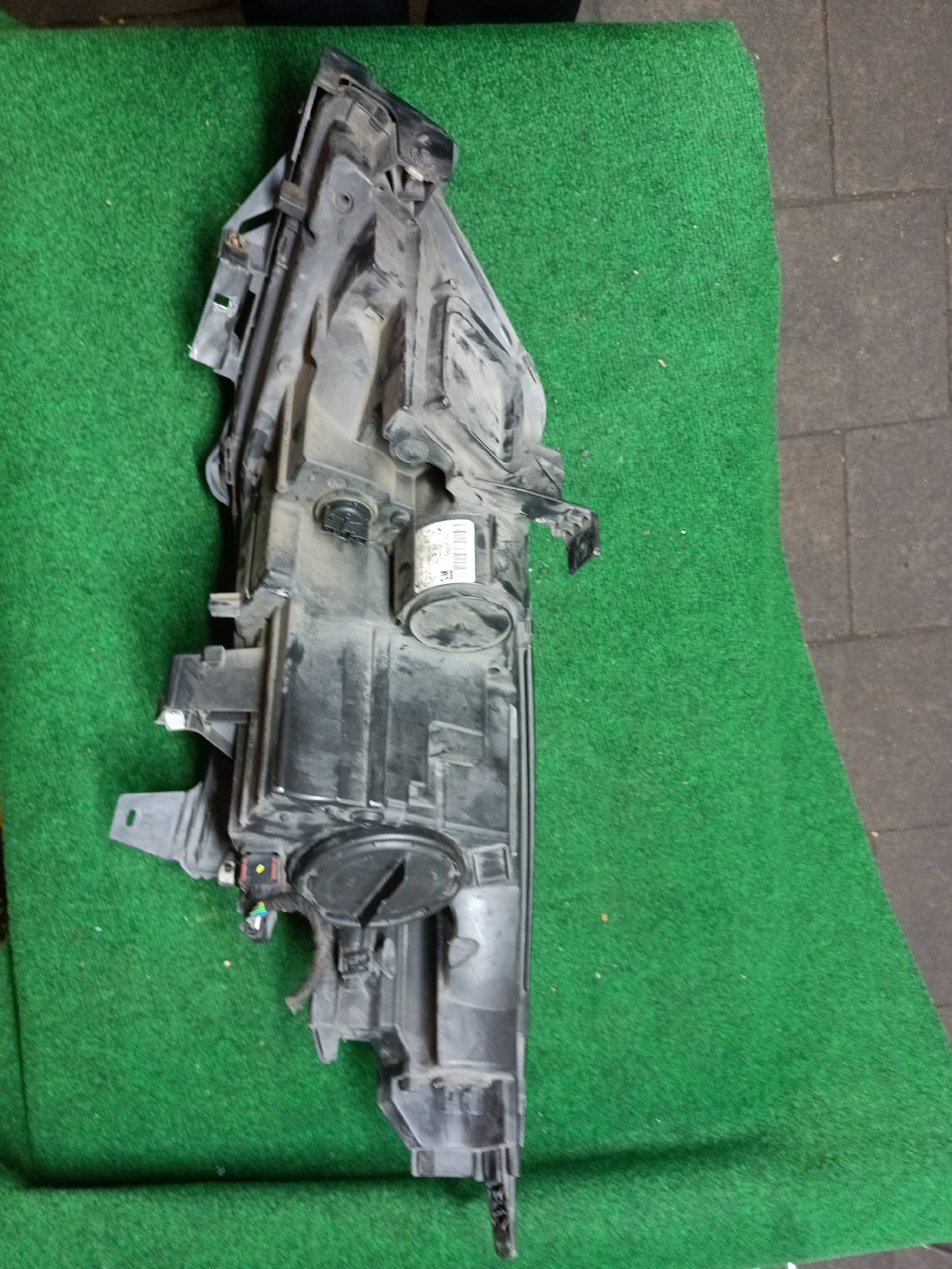 Right front headlight for Zafira C