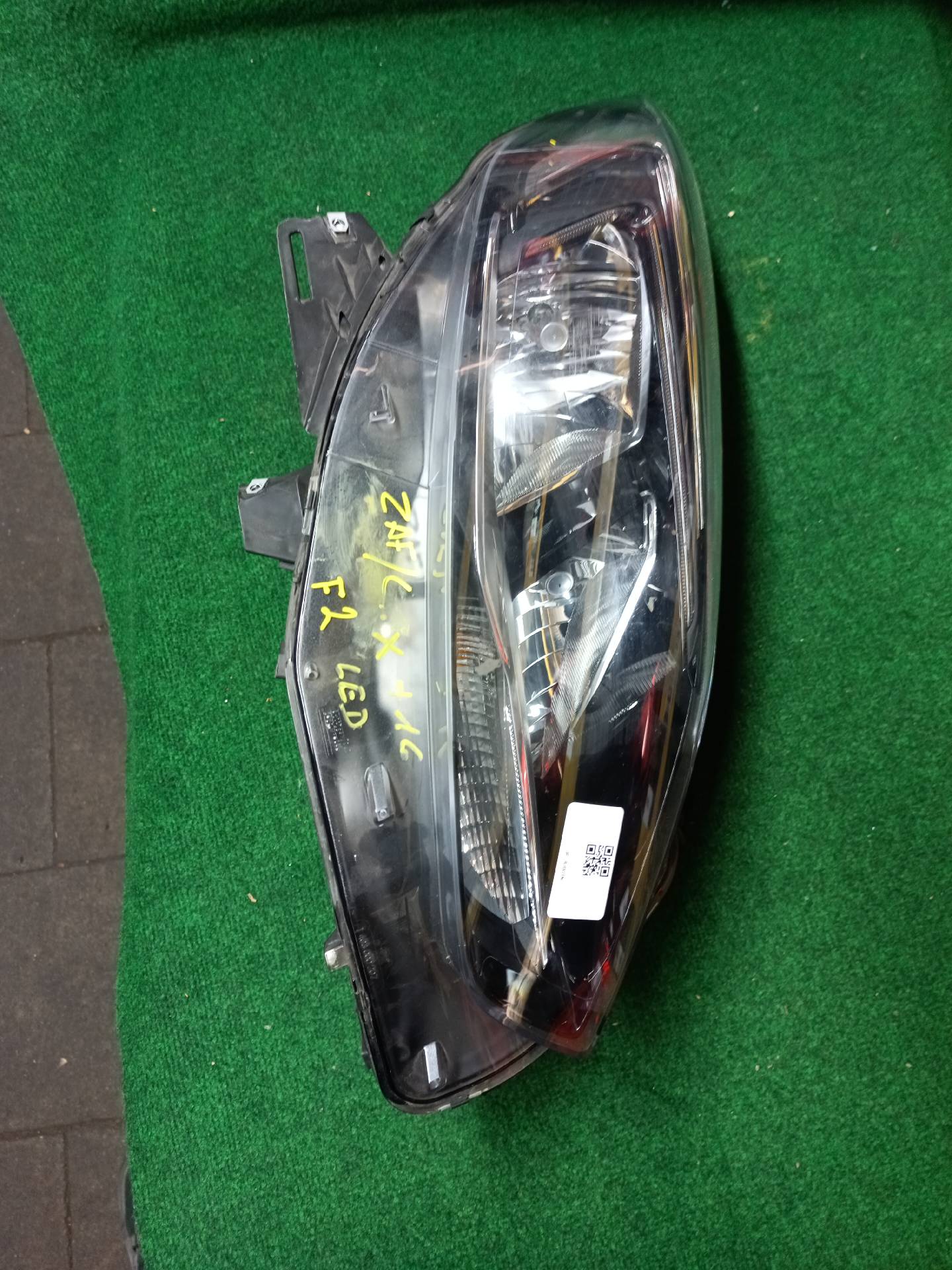 Right front headlight - Phase 2