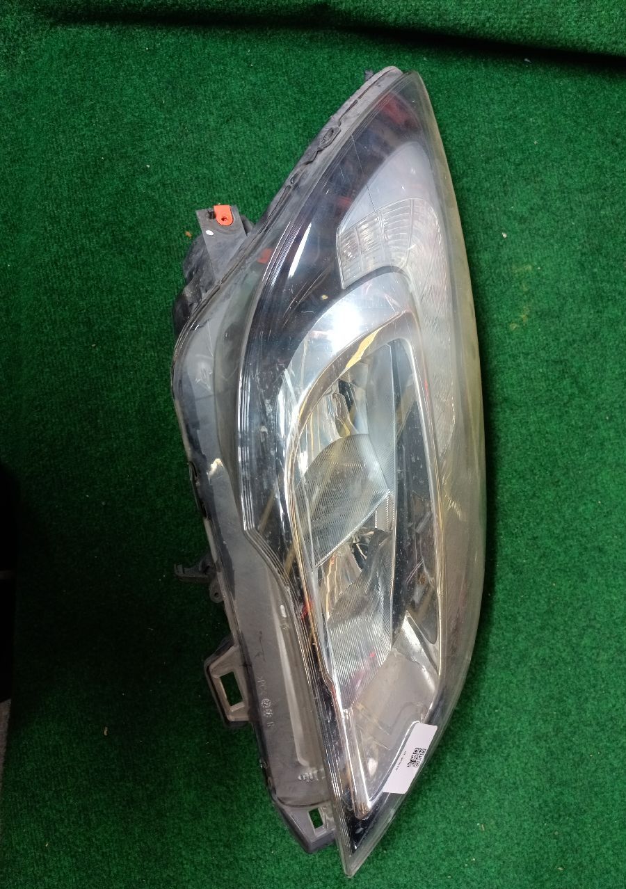 Right front headlight - Phase 2