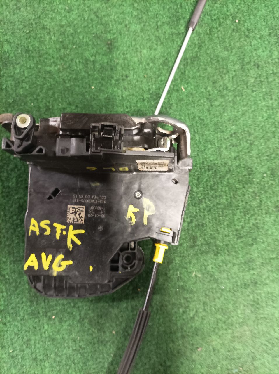 Bloc fermeture porte avant gauche Opel Astra K